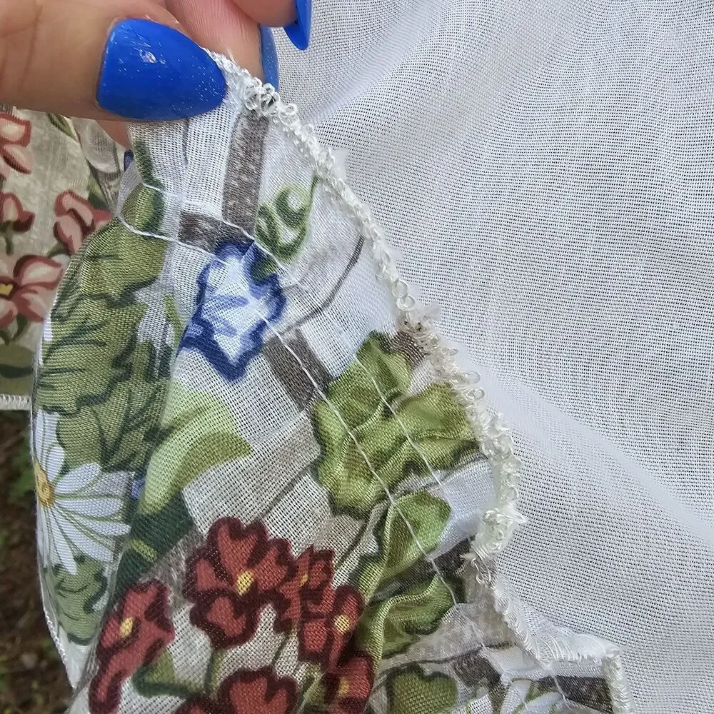 Vintage Cottagecore 1970s Floral Ruffled Window Valance / Swag